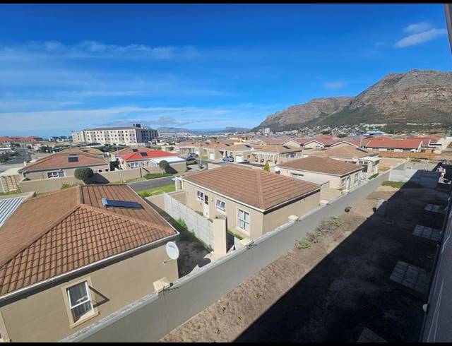 2 BEDROOM PROPERTY TO RENT IN COSTA DA GAMA